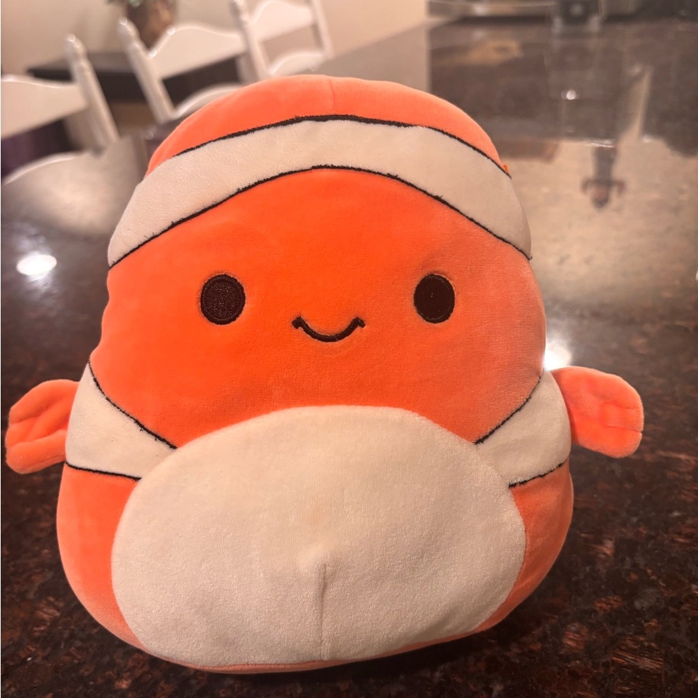 Ricky the clownfish Squishmallow